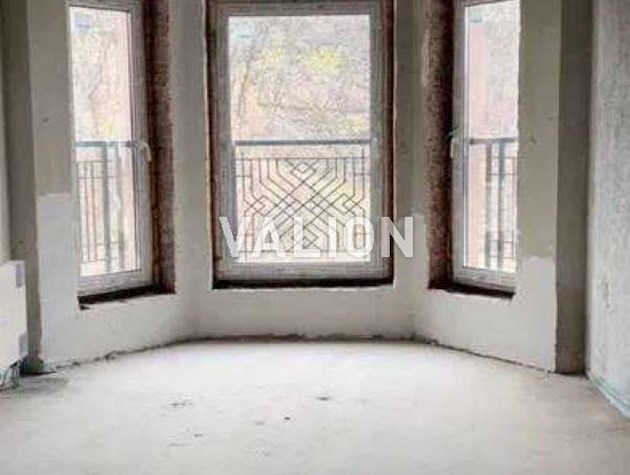 Продаж 3-к квартири вул. Дегтярна 20а