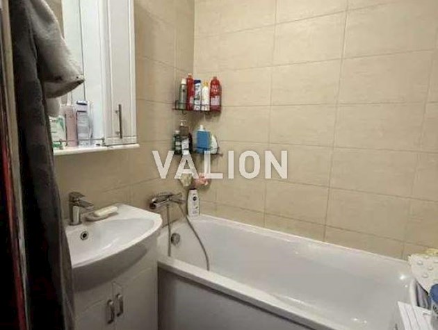 Продаж 1-к квартири вул Кікабідзе 6а