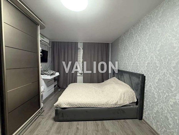 Продаж 1-к квартири вул Кікабідзе 6а