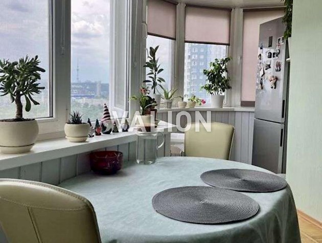 Продажа 1-к квартиры площадь Оболонская 2а