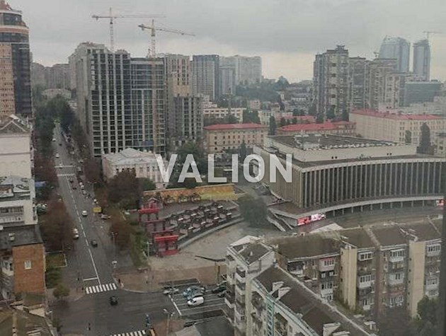 Продаж 3-кімнатної квартири на вул. Антоновича, 109