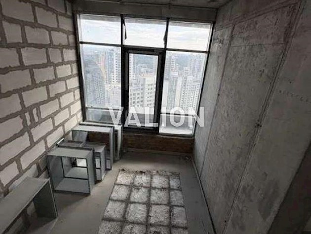 Продажа 4-комнатной квартиры ул. Драгомирова 4б