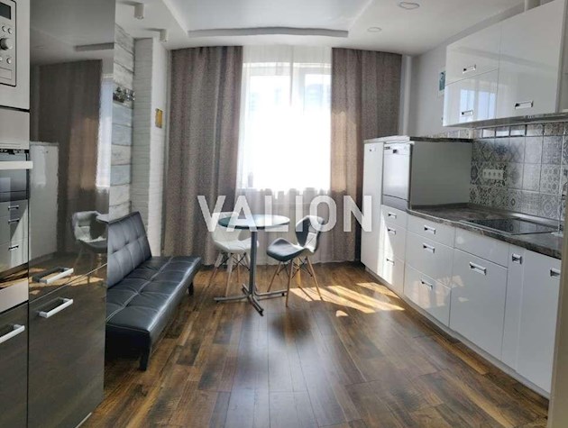 Продаж 1-к квартири вул. Деміївська 13