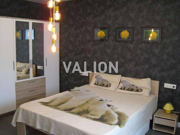 Продаж 1-к квартири вул. Деміївська 13