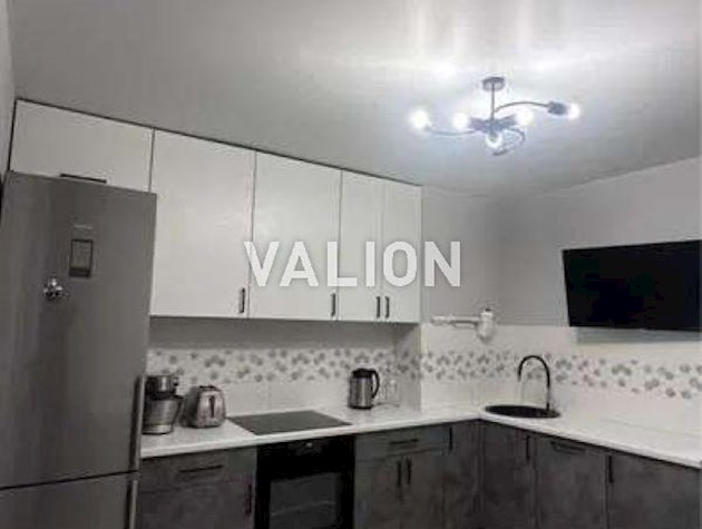 Продаж 3-к квартири Балтійський провулок 5