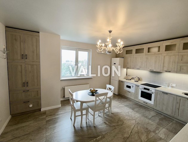 Продажа 4-х комнатной квартиры с ремонтом 133 кв.м., ул. Воробьева 13е, Соломенский район