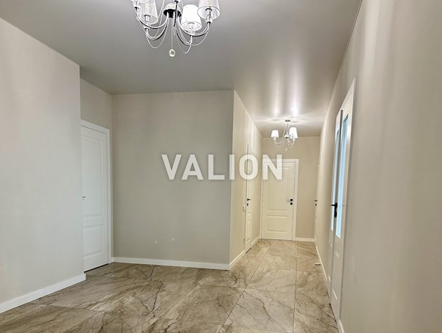 Продажа 4-х комнатной квартиры с ремонтом 133 кв.м., ул. Воробьева 13е, Соломенский район