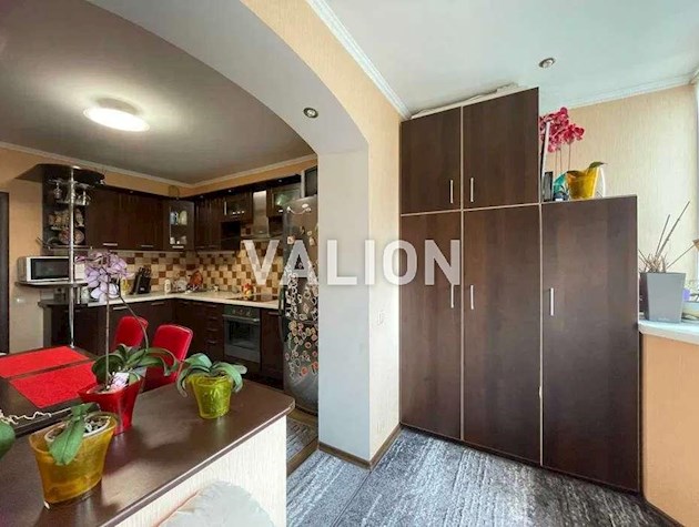 Продажа двухкомнатной квартиры по ул. Милославская, 47а в Деснянском районе