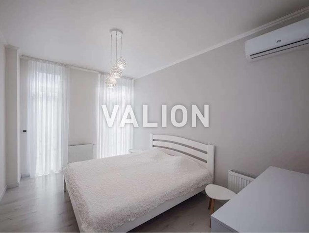 Продаж 2-к квартири вул. Регенераторна 4