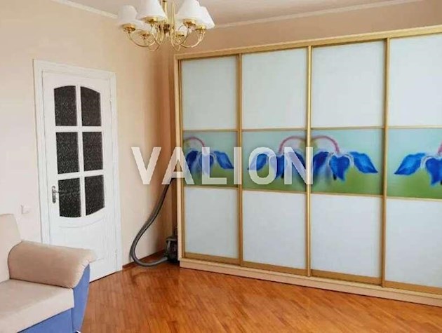 Продажа 2-комнатной квартиры, ул. Академика Булаховского, 5г, Святошинский район, г.Києв