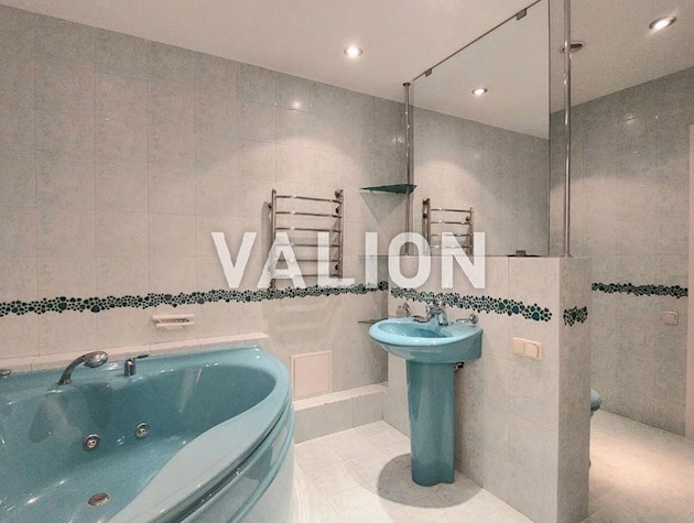 Продаж 3х кімнатної квартири по вул.Назарівська 7б Шевченківський