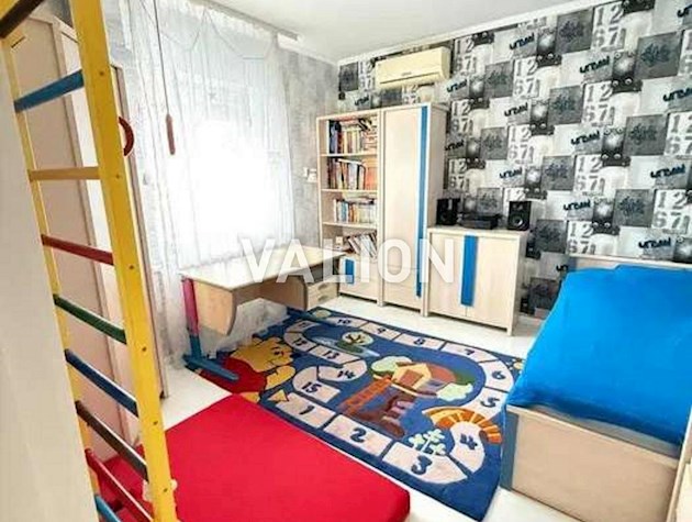 Продажа 4-комнатной квартиры ул. Федора Эрнста 8