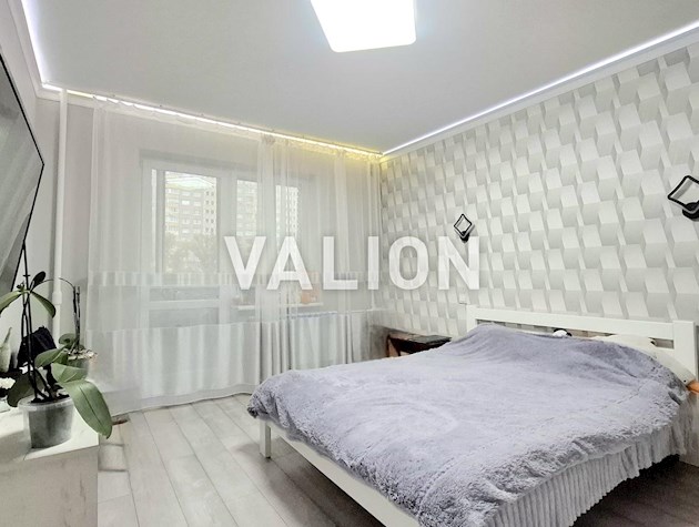 Продажа 3 комнатной квартиры с ремонтом (косметическая) Киев, Левый берег, Деснянский район, Троещина, ул. Оноре де Бальзака