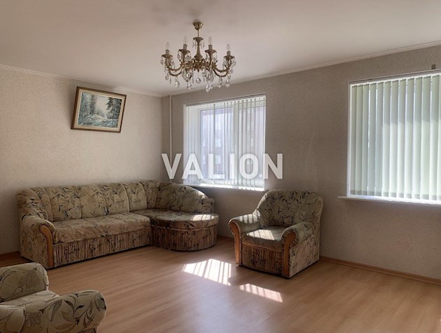 Продам 3 комн. по ул. Левка Лукьяненка 2/4, метро Оболонь.