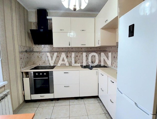 Продажа 2к квартиры с ремонтом, Лятошинского 18 Голосеевский р-н, массив Теремки-2, Правый берег