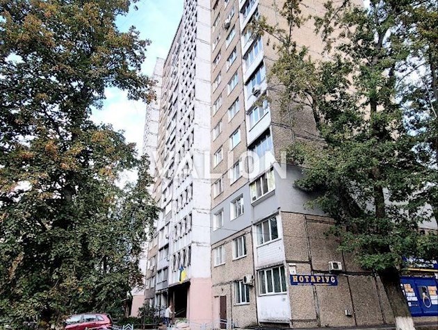 Продажа 2к квартиры с ремонтом, Лятошинского 18 Голосеевский р-н, массив Теремки-2, Правый берег