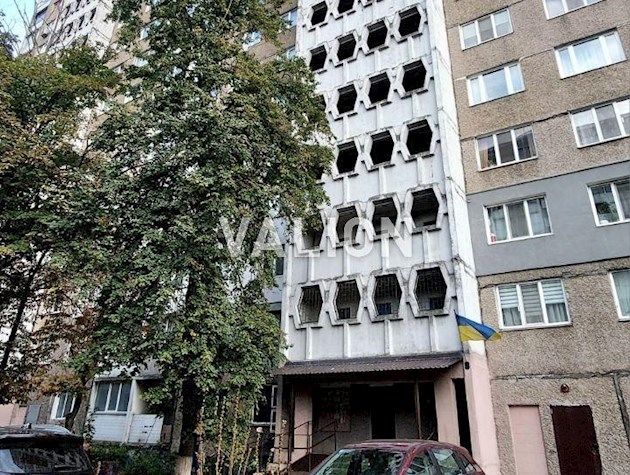 Продажа 2к квартиры с ремонтом, Лятошинского 18 Голосеевский р-н, массив Теремки-2, Правый берег