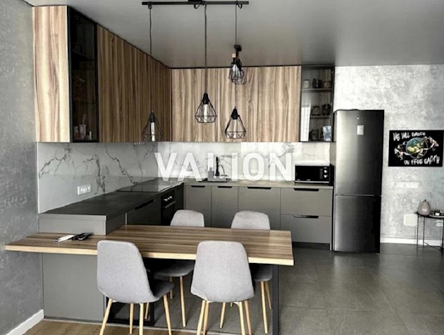 Продажа 3 комнатной квартиры по ул. Е.Сверстюка 6в