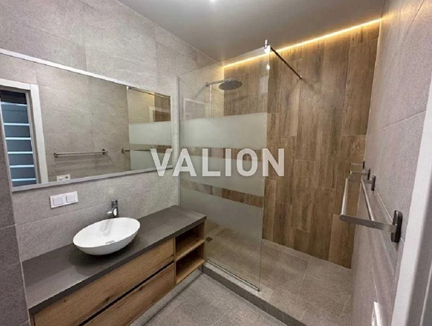 Продажа 3 комнатной квартиры по ул. Е.Сверстюка 6в