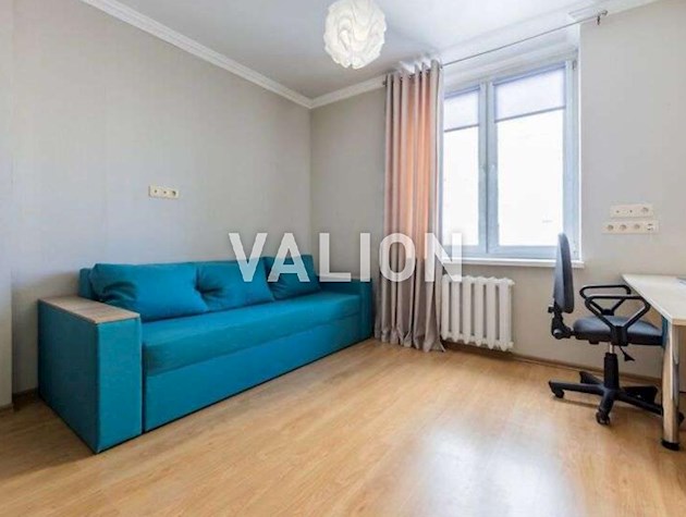 Продаж 4-к квартири Харківське шосе 152