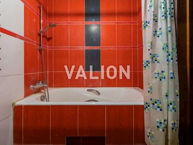 Продаж 4-к квартири Харківське шосе 152