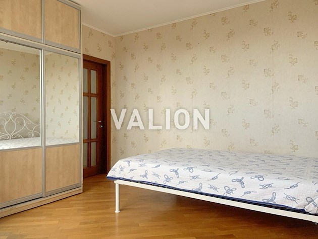 Продажа 3-комнатной квартиры ул. Сверстюка, 52-В Днепровский район