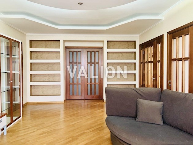 Продажа 3-комнатной квартиры ул. Сверстюка, 52-В Днепровский район