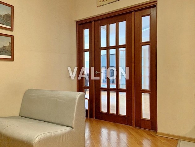 Продажа 3-комнатной квартиры ул. Сверстюка, 52-В Днепровский район