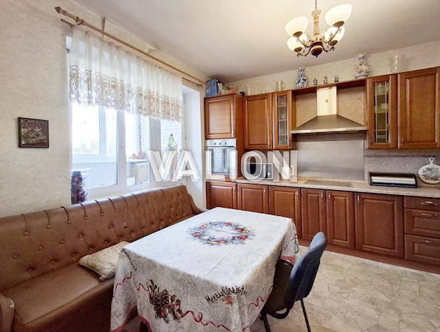 Продажа 3 – комн. квартиры, Новобеличи, ул. А. Булаховского 5-Б, Святошинский район, Академгородок.