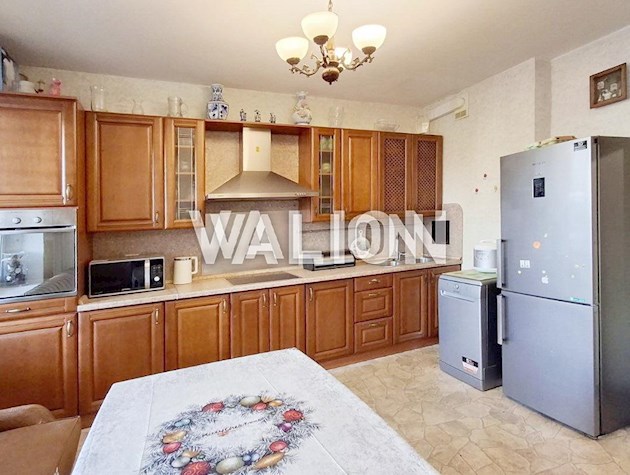 Продажа 3 – комн. квартиры, Новобеличи, ул. А. Булаховского 5-Б, Святошинский район, Академгородок.