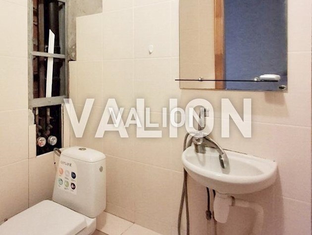 Продажа 3 – комн. квартиры, Новобеличи, ул. А. Булаховского 5-Б, Святошинский район, Академгородок.