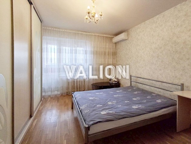 Продажа 3 – комн. квартиры, Новобеличи, ул. А. Булаховского 5-Б, Святошинский район, Академгородок.