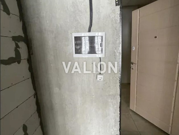 Продажа 1-комнатной квартиры без ремонта в ЖК Новая Англия. Паркинг в доме!