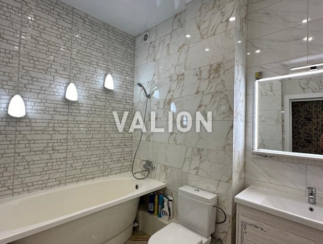 Продажа 4к квартиры, ул. Дегтярная 19, ЖК Подол Град, Подол