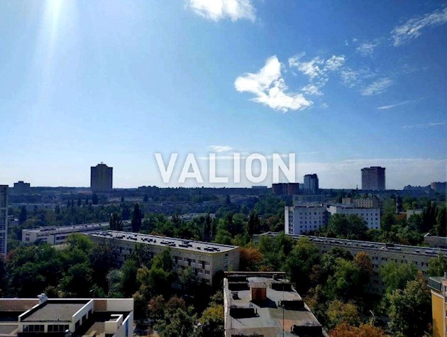 Продажа 2-к квартиры ул. Юлии Здановской 34б