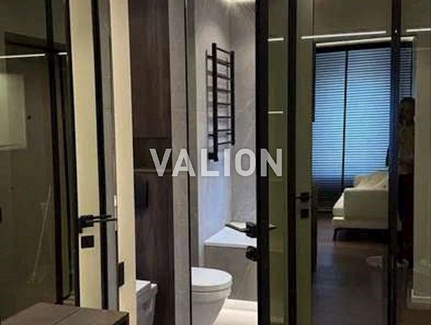 Продажа 1-комнатной квартиры со стильным ремонтом в ЖК Новая Англия