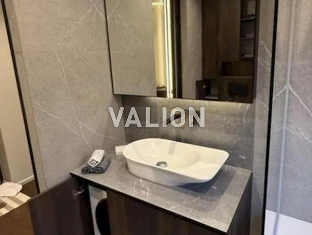 Продажа 1-комнатной квартиры со стильным ремонтом в ЖК Новая Англия