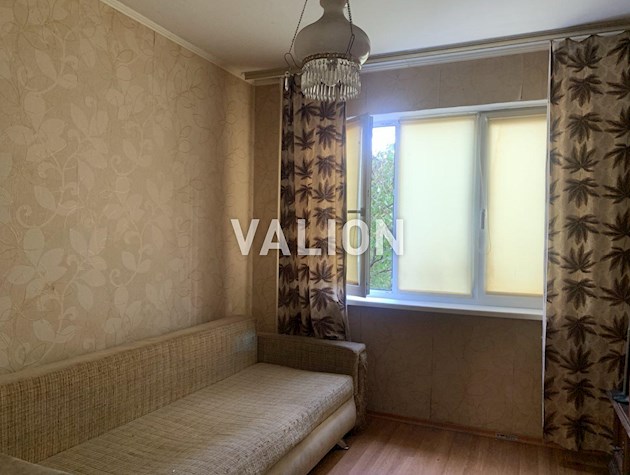 Продам 3 комн. по пр-ту Червоной Калины 3а. Троещина.