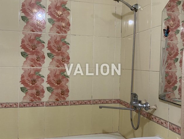 Продам 3 комн. по пр-ту Червоной Калины 3а. Троещина.