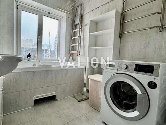 Продаж 2 кімнатної квартири вул. Велика Васильківська 114, метро Палац Украіни