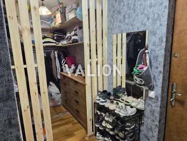 Продаж 1-к квартири вул. Князя Романа Мстиславича 4