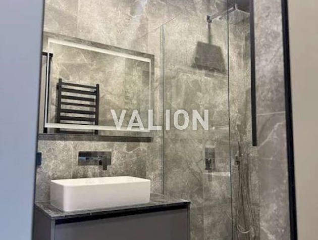 Продаж 3-к квартири вул. вулиця Іоанна Павла II 12