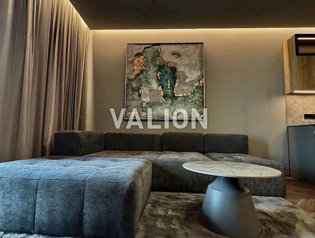 Продаж 3-к квартири вул. вулиця Іоанна Павла II 12