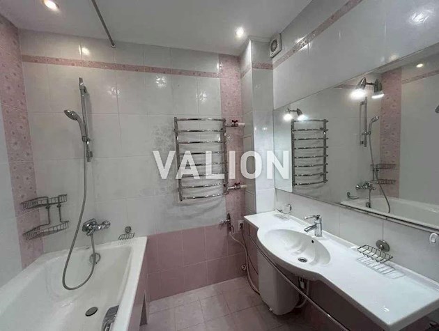 Продажа 3-к квартиры ул. Юлии Здановской 60а