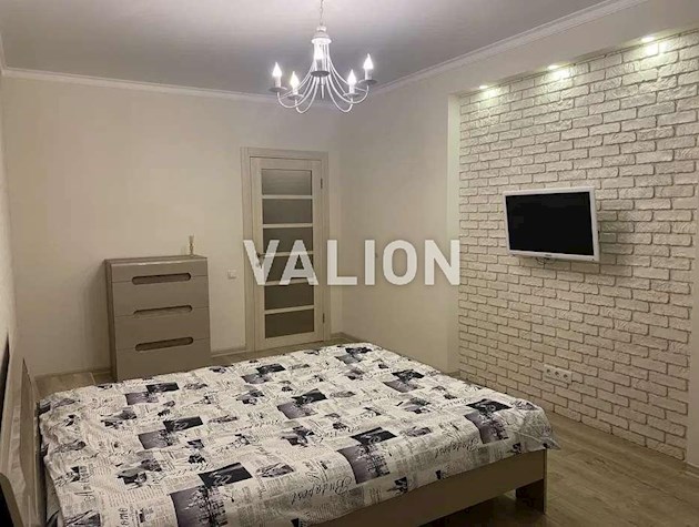 Продажа 1-к квартиры ул. Владимира Наумовича 4