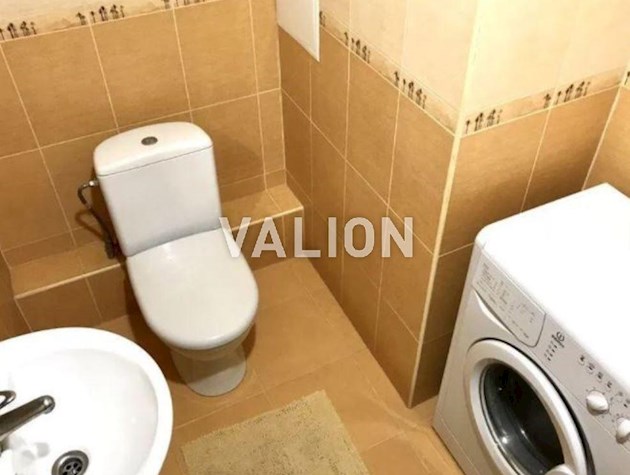 Продаж 3-к квартири вул. Степана Рудницького 5