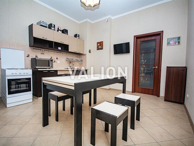 Продається 3-х кімнатна квартира, Деснянському районі, Троєщина, вул.Радунська 2/18