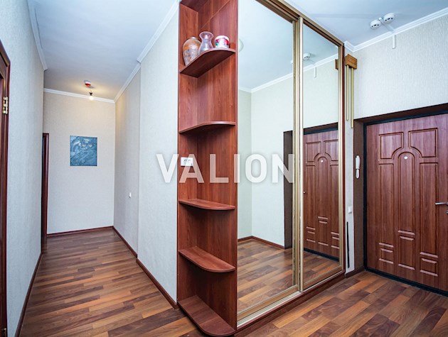 Продається 3-х кімнатна квартира, Деснянському районі, Троєщина, вул.Радунська 2/18