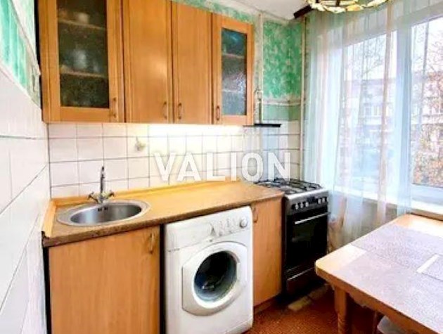 Продаж 3-к квартири вул. Анатолія Солов’яненка 4