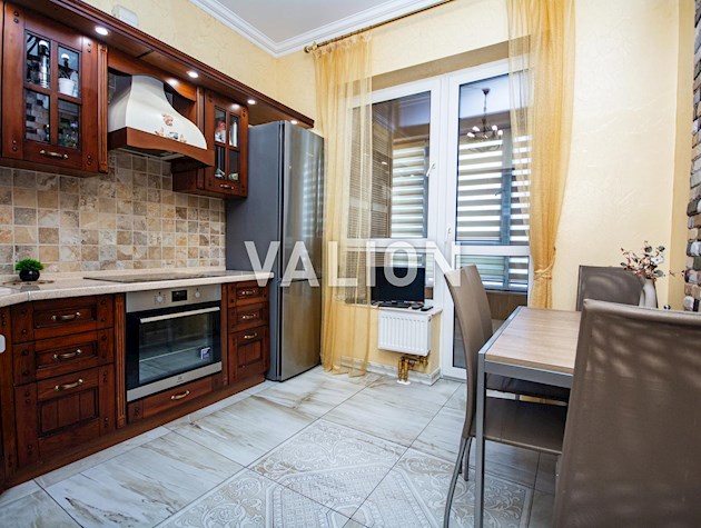 Продажа видовой 2комнатной квартиры в ЖК Заречный, метро Славутич